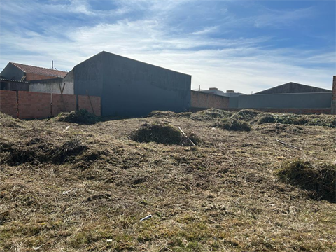 Terreno para locacao no Uvaranas em Ponta Grossa com 431m² por R$ 0,00