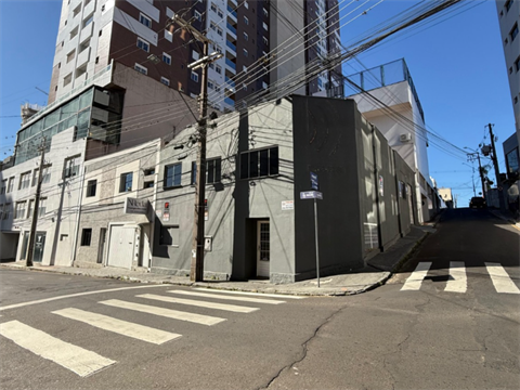 Casa para venda no Centro em Ponta Grossa com 200m² por R$ 739.000,00