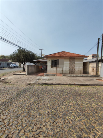 Casa para venda no Uvaranas em Ponta Grossa com 374m² por R$ 600.000,00