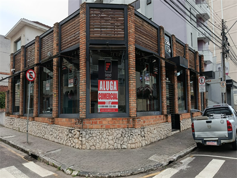 Cjto Comercial/sala para locacao no Centro em Ponta Grossa com 300m² por R$ 8.500,00