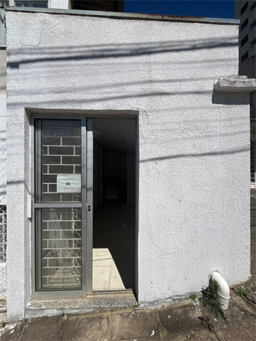 Cjto Comercial/sala para locacao no Centro em Ponta Grossa com 15m² por R$ 500,00