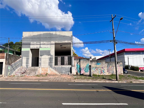 Barracão/galpão para vendalocacaovenda e locacao no Jardim Carvalho em Ponta Grossa com 990m² por R$ 3.500.000,0015.000,00
