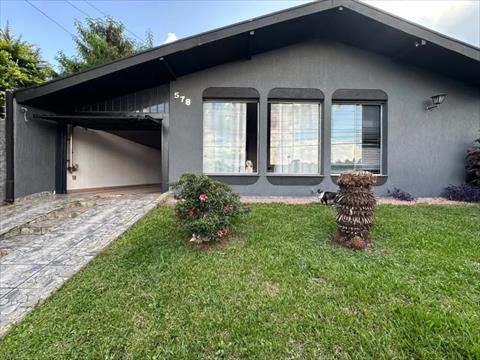 Casa para vendalocacaovenda e locacao no Oficinas em Ponta Grossa com 490m² por R$ 800.000,004.800,00