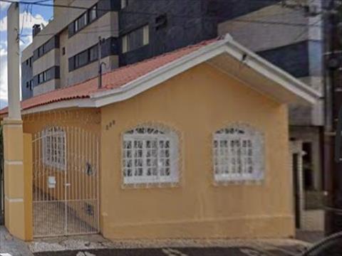 Casa para vendalocacaovenda e locacao no Centro em Ponta Grossa com 180m² por R$ 625.000,003.000,00