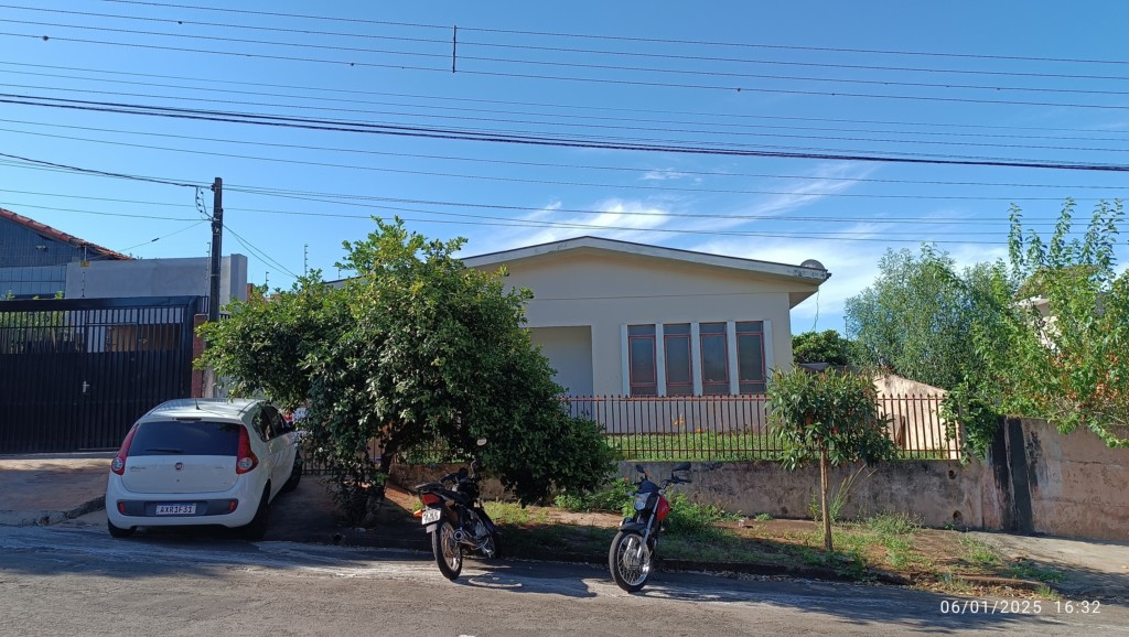 Casa Residencial para locacao no Jardim Eliane em Apucarana com 0m² por R$ 2.200,00