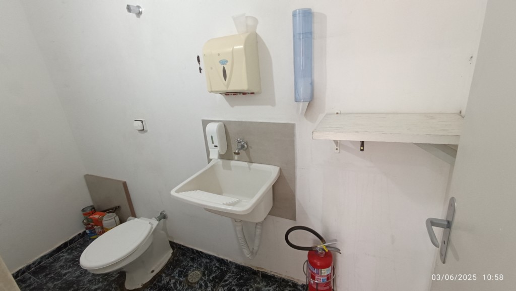 Sala Comercial para locacao no Centro em Apucarana com 0m² por R$ 5.500,00