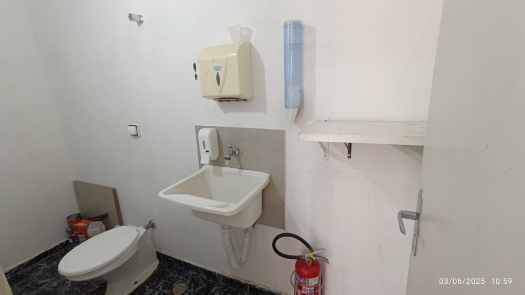 Sala Comercial para locacao no Centro em Apucarana com 0m² por R$ 5.500,00