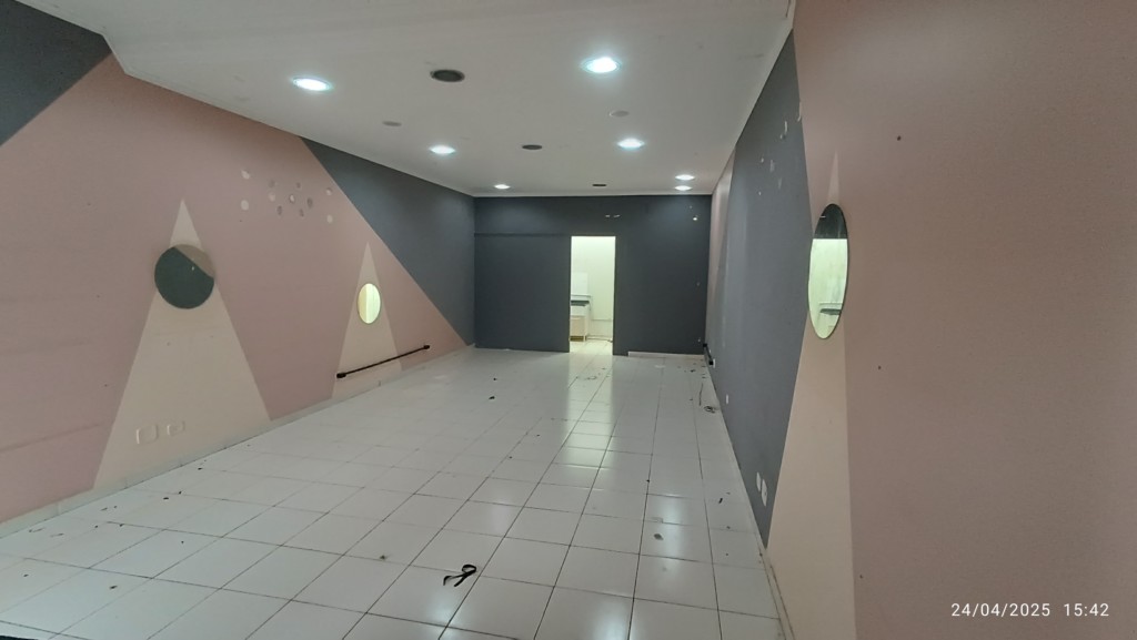 Sala para locacao no Centro em Apucarana com 50m² por R$ 3.700,00