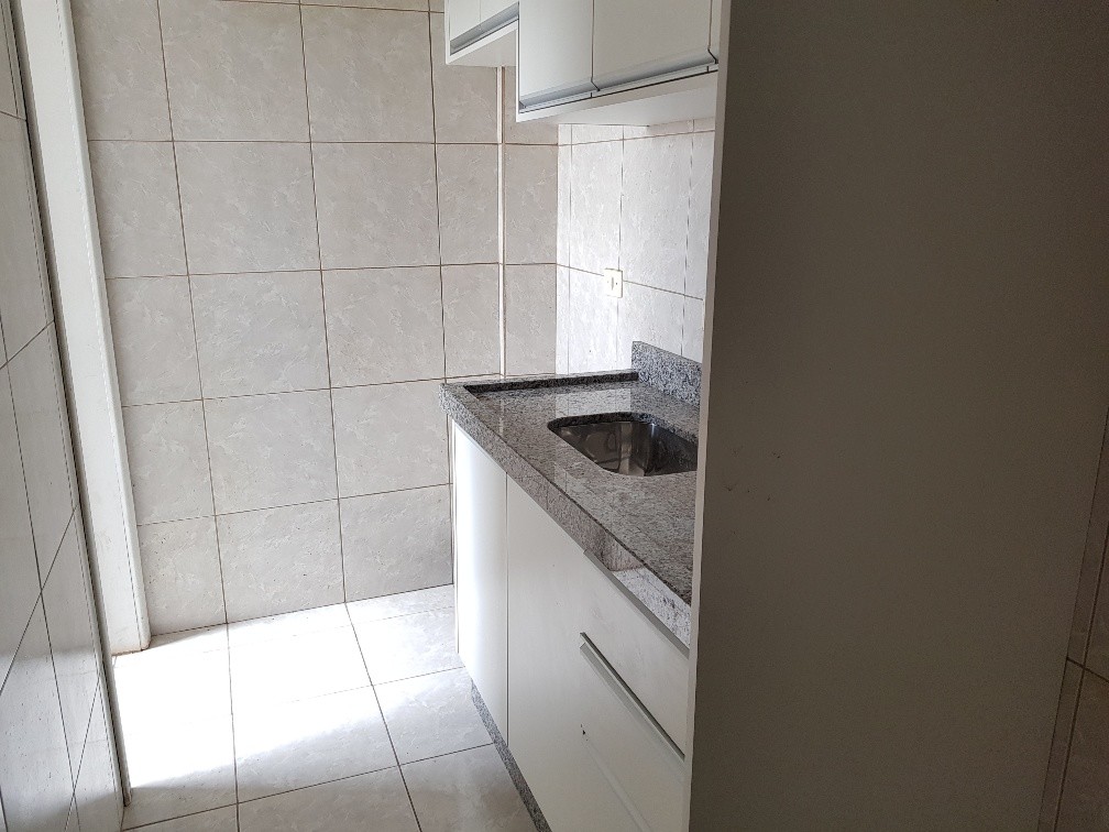 Cozinha com armários