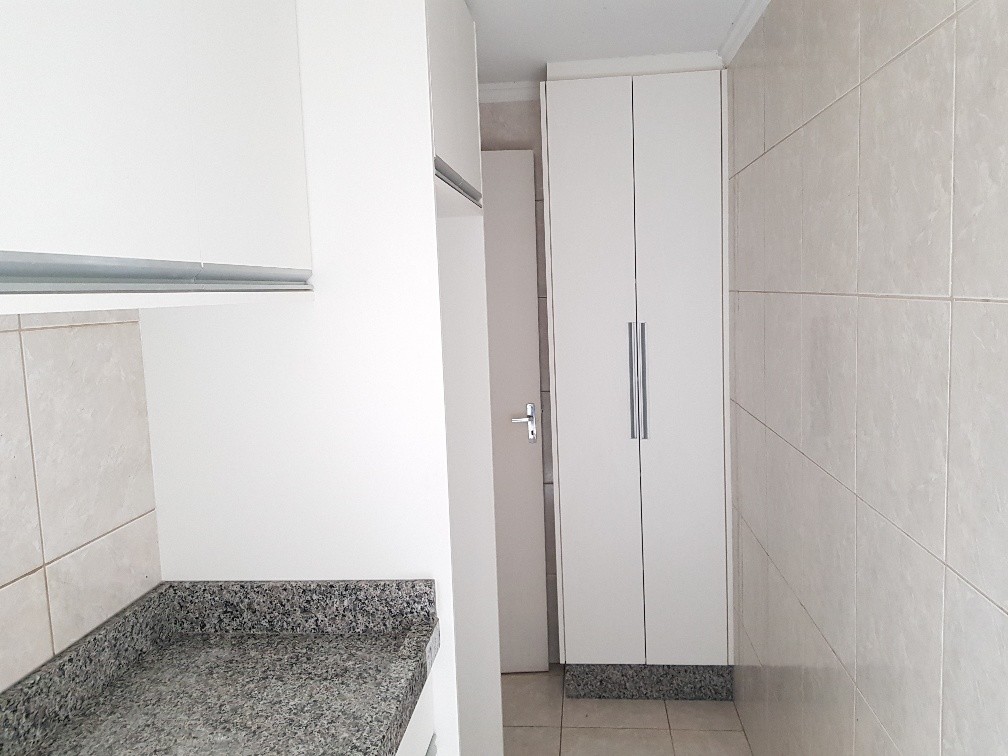 Cozinha com armários