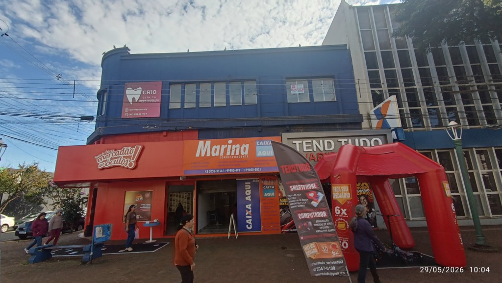 Sala Com_ Não Térrea para locacao no Centro em Apucarana com 0,00m² por R$ 5.500,00