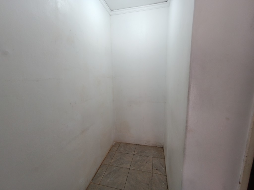 Sala Comercial para locacao no Centro em Apucarana com 0m² por R$ 2.500,00