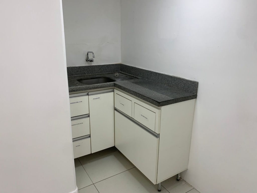 Sala Comercial para locacao no Centro em Apucarana com 0m² por R$ 4.650,00