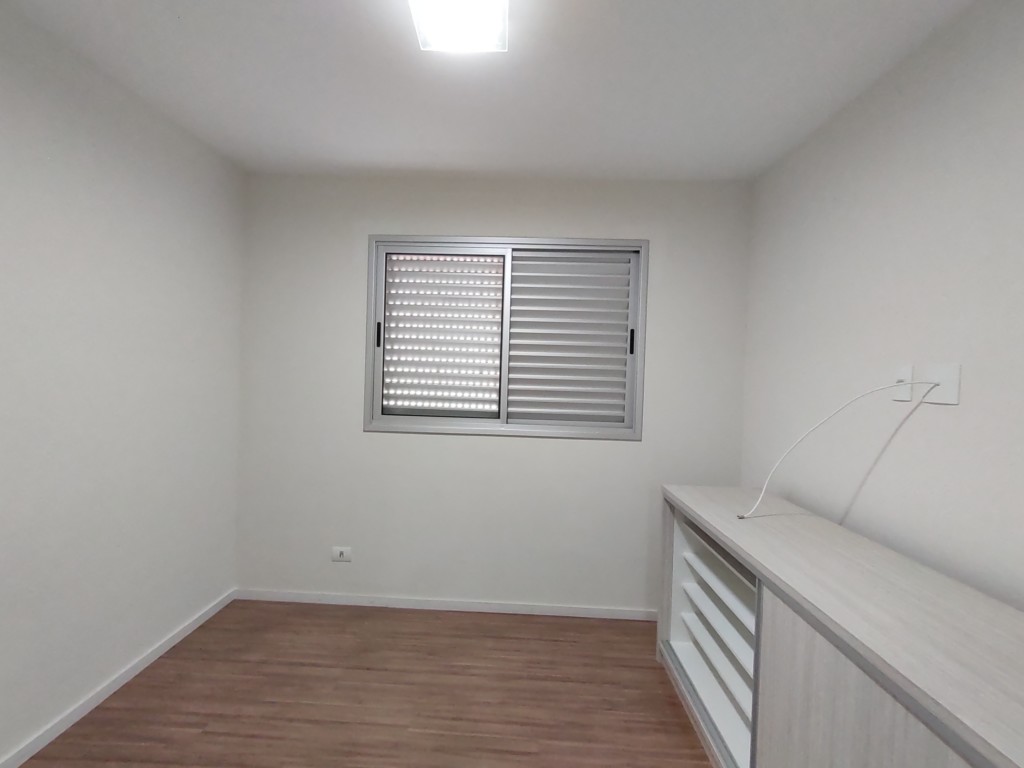 Quarto-02 Com Armarios