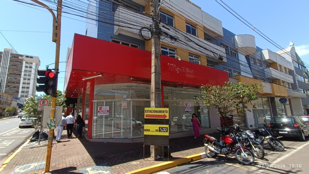 Sala Comercial para locacao no Centro em Apucarana com 0m² por R$ 12.000,00