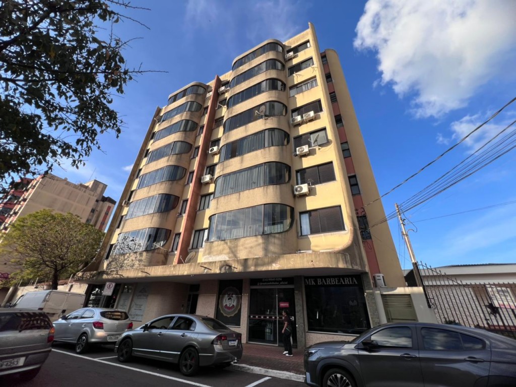 Apartamento para locacao no Centro em Apucarana com 0,00m² por R$ 2.100,00