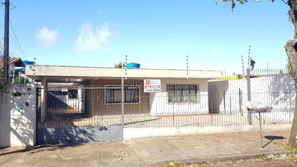 Casa Comercial para locacao no Vila Sao Paulo em Apucarana com 0m² por R$ 2.700,00