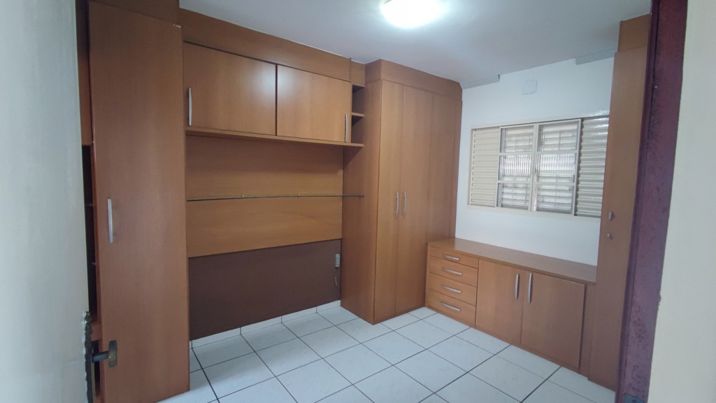 Sobrado para locacao no Jardim Presidente Kennedy em Apucarana com 0m² por R$ 1.500,00