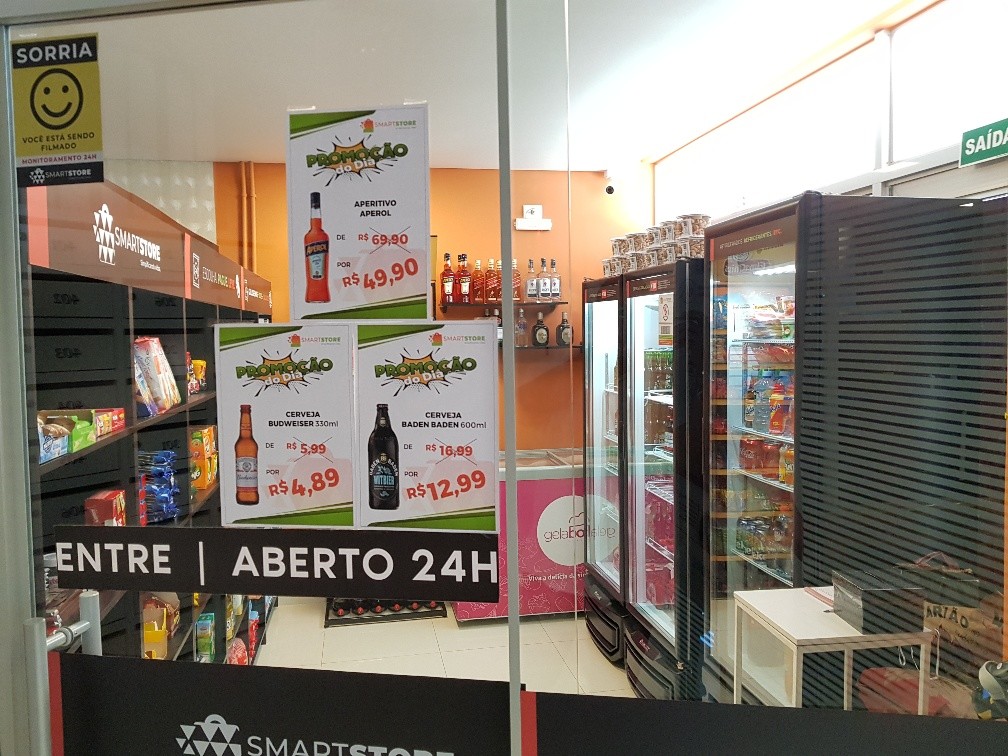 Mercadinho 24 horas para os condôminos