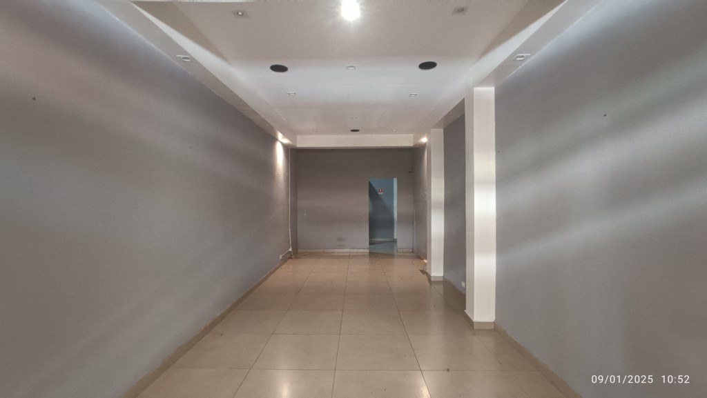 Sala Comercial para locacao no Centro em Apucarana com 0m² por R$ 3.900,00