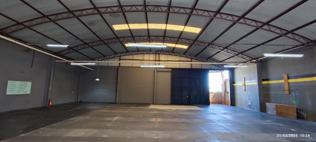 Barracão galpão para locacao no Barra Funda em Apucarana com 0m² por R$ 7.000,00
