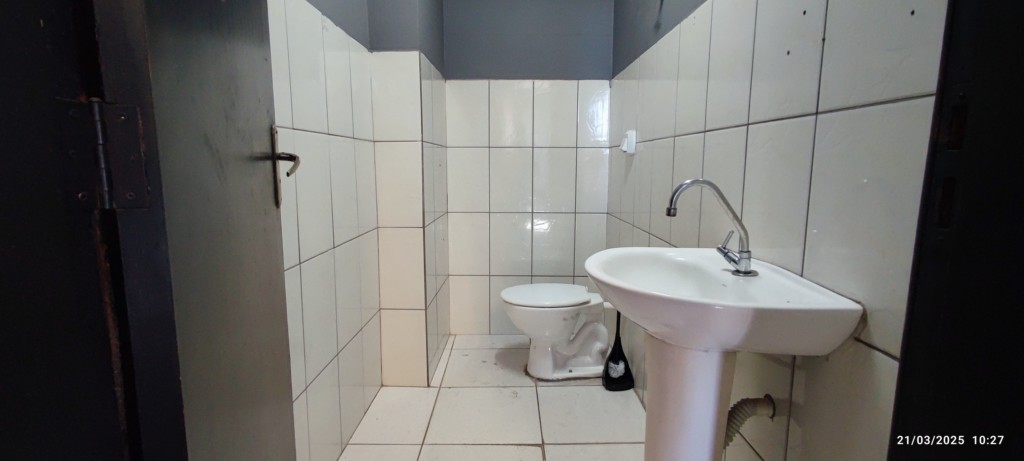 Barracão galpão para locacao no Barra Funda em Apucarana com 0m² por R$ 7.000,00