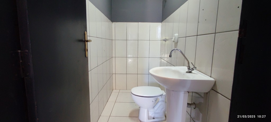 Barracão galpão para locacao no Barra Funda em Apucarana com 0m² por R$ 7.000,00