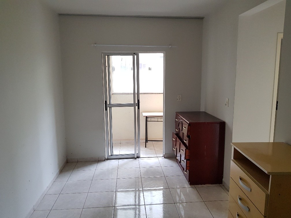 Apartamento para locacao no Jardim Aeroporto em Apucarana com 0m² por R$ 890,00