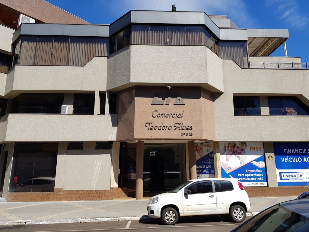 Sala Comercial para locacao no Centro em Apucarana com 0m² por R$ 1.100,00