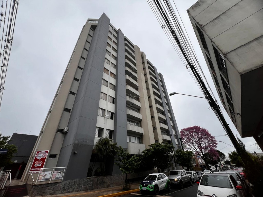 Apartamento para locacao no Centro em Apucarana com 0,00m² por R$ 2.800,00