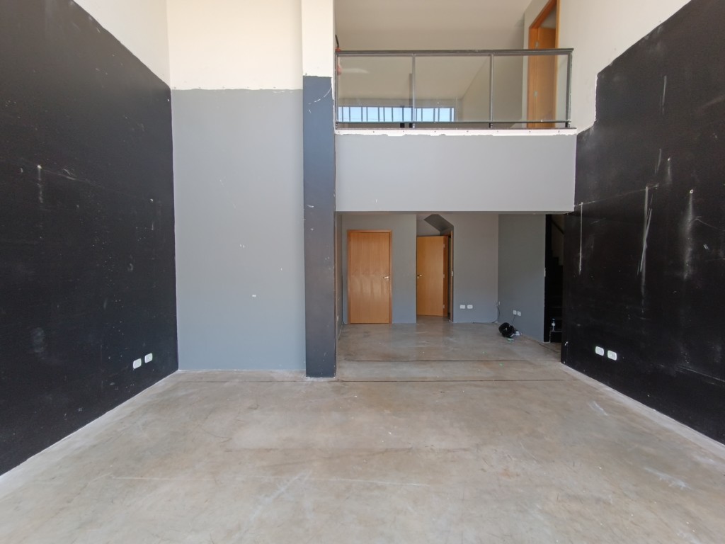 Sala Comercial para locacao no Centro em Apucarana com 0m² por R$ 3.500,00