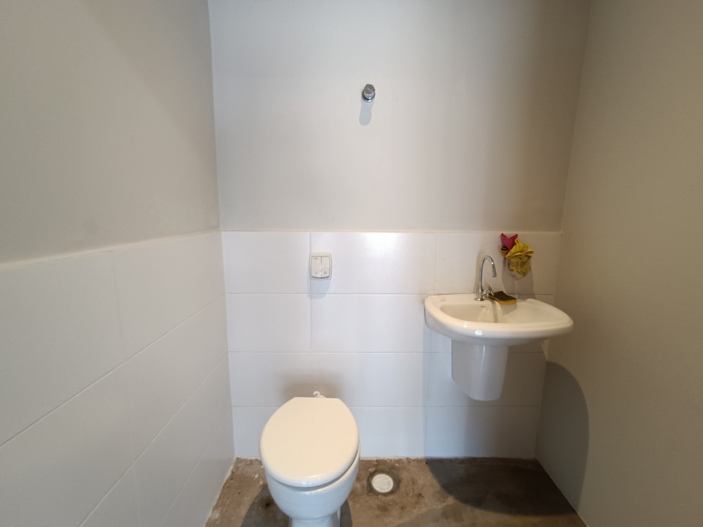 Sala Comercial para locacao no Centro em Apucarana com 0m² por R$ 3.500,00