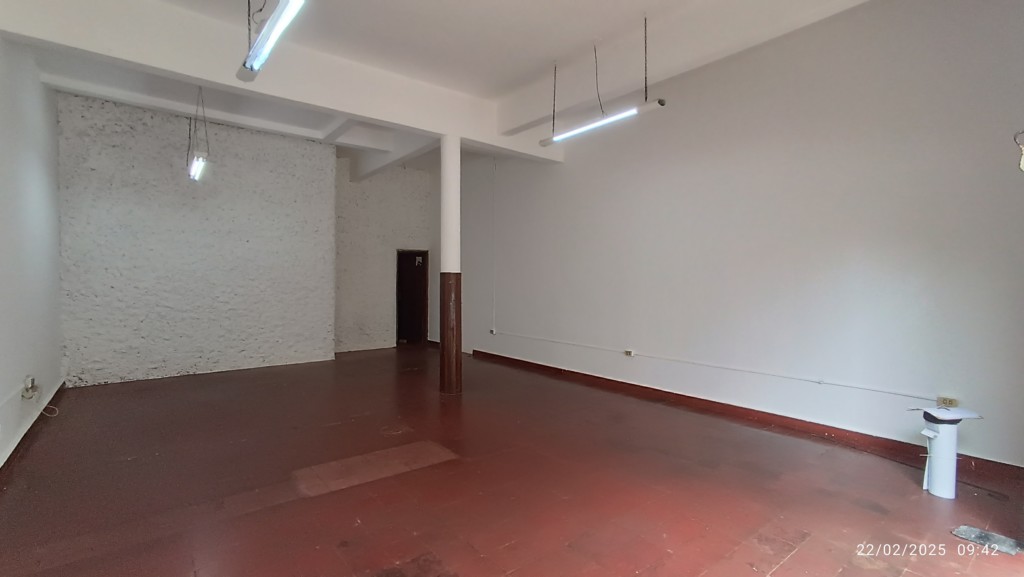 Sala Comercial para locacao no Centro em Apucarana com 0m² por R$ 1.500,00