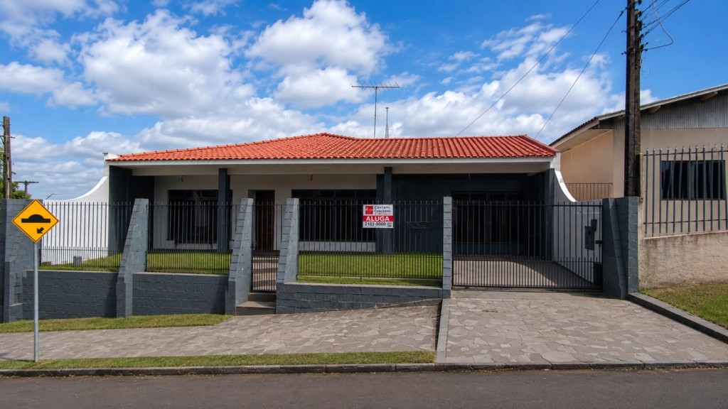 Residência para locacao no Jardim Paulista em Apucarana com 0,00m² por R$ 2.300,00