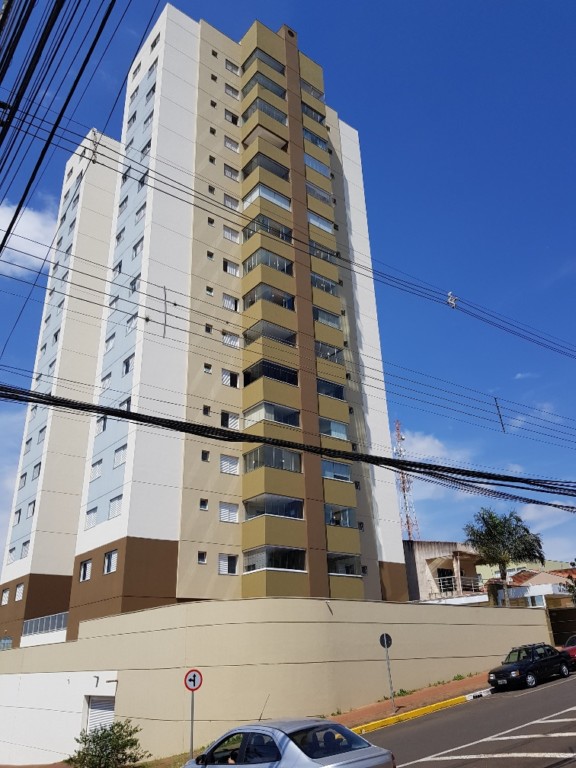 Apartamento para locacao no Centro em Apucarana com 0m² por R$ 2.300,00