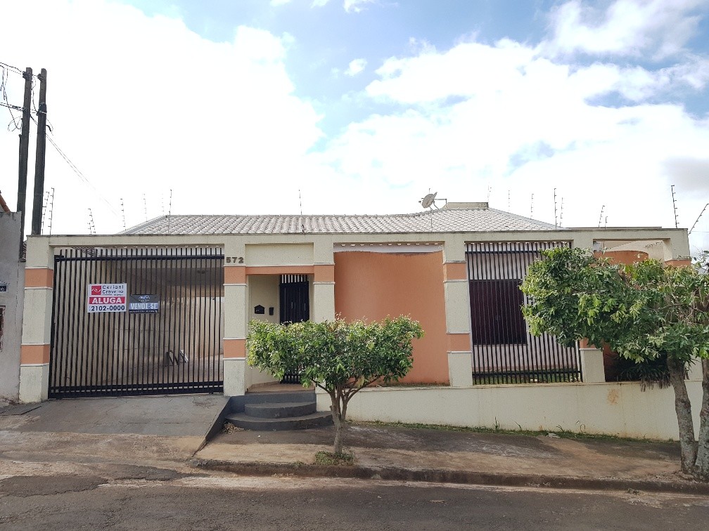 Residência para locacao no Jardim Flamingos em Apucarana com 0,00m² por R$ 2.150,00