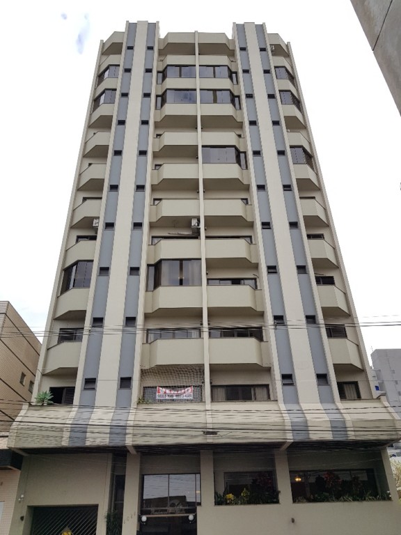 Apartamento para locacao no Centro em Apucarana com 0m² por R$ 1.500,00