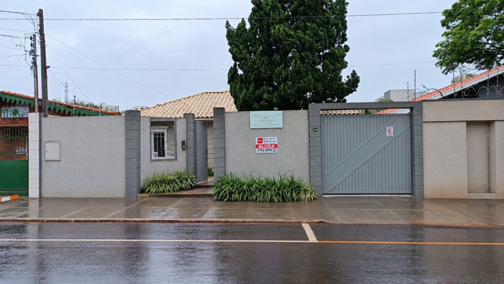 Casa Comercial para locacao no Centro em Apucarana com 0,00m² por R$ 3.800,00
