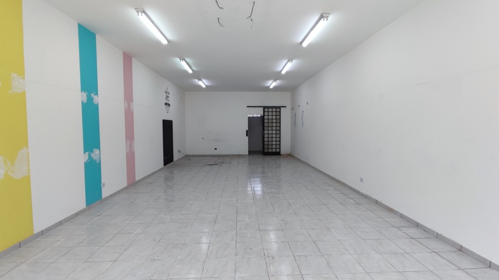 Sala Comercial para locacao no Centro em Apucarana com 82m² por R$ 4.200,00