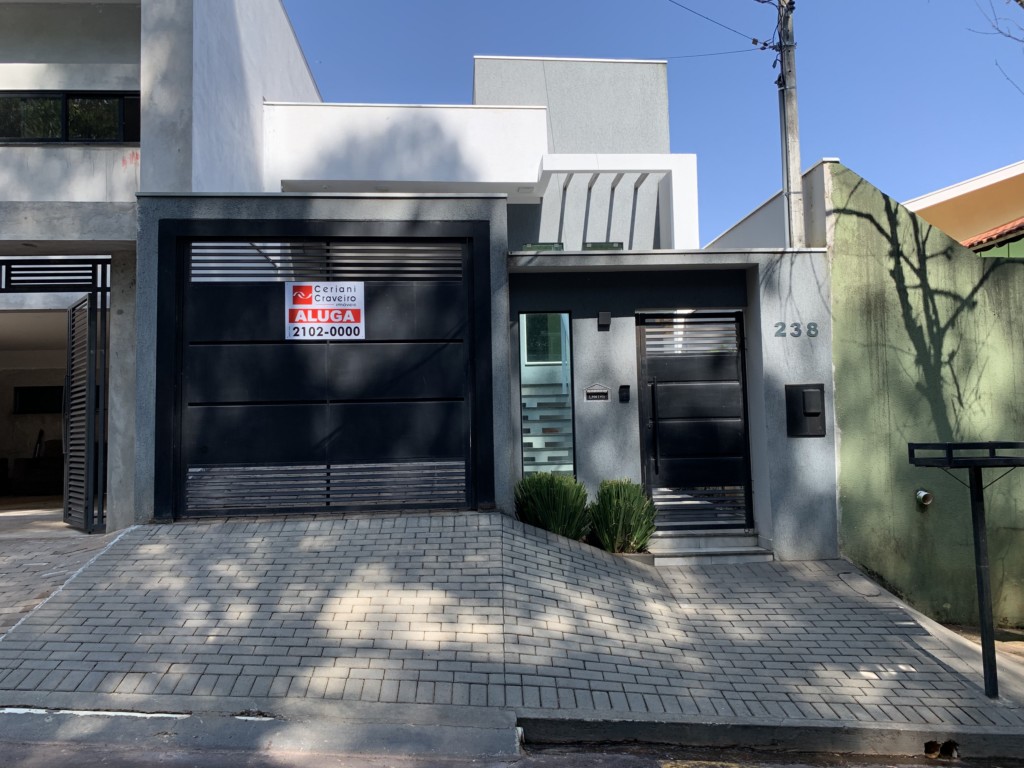 Casa em Condomínio para locacao no Jardim Vale do Sol em Apucarana com 0,00m² por R$ 3.100,00