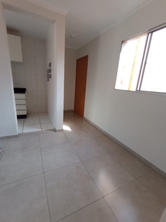 Apartamento para locacao no Jardim Celmira em Apucarana com 0m² por R$ 990,00