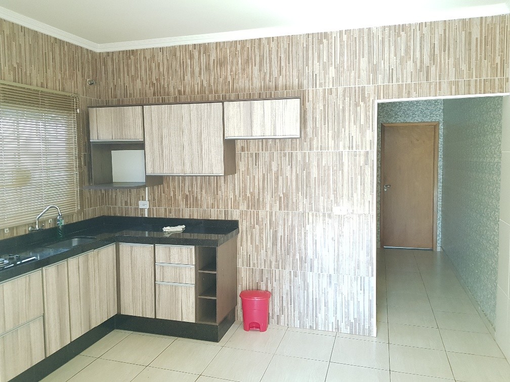 Casa Residencial para locacao no Jardim Flamingos em Apucarana com 0m² por R$ 1.100,00