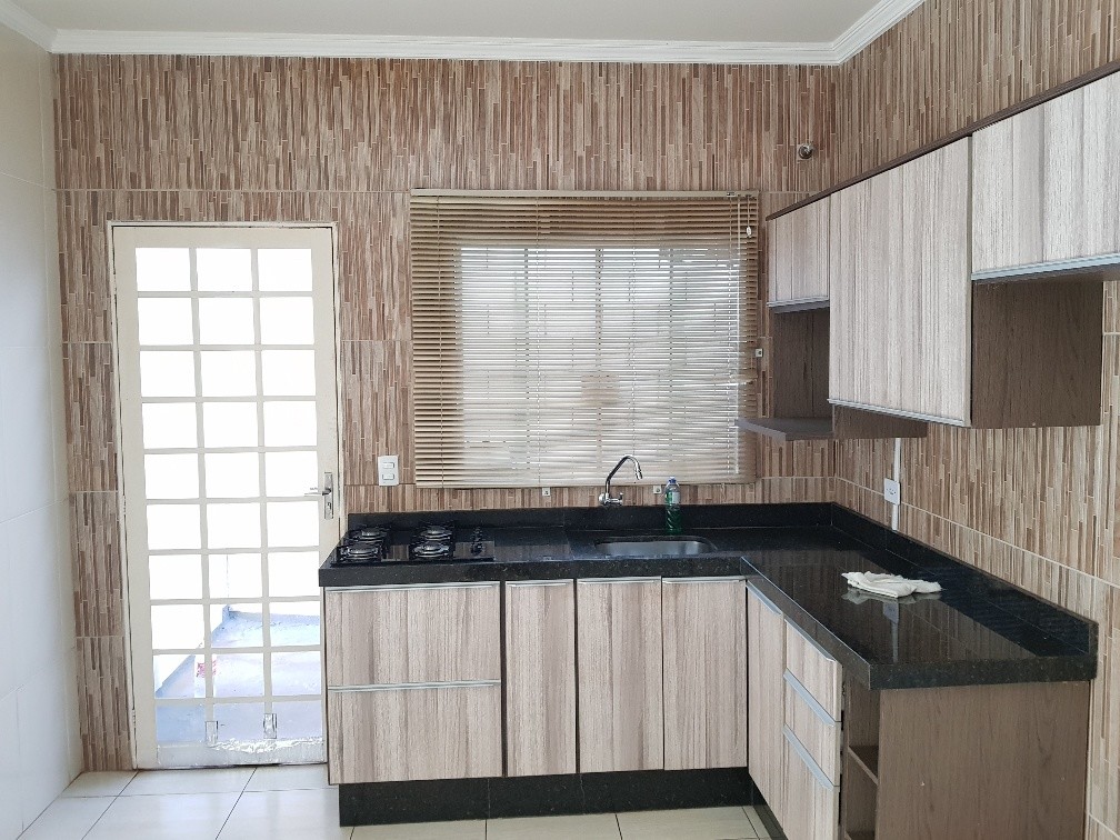 Casa Residencial para locacao no Jardim Flamingos em Apucarana com 0m² por R$ 1.100,00