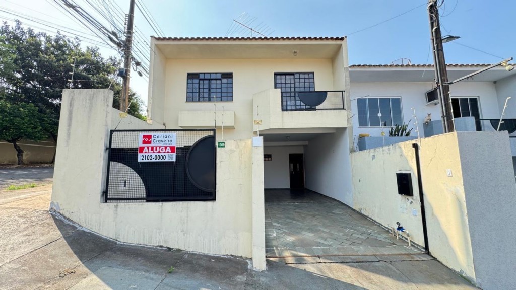 Sobrado para locacao no Centro em Apucarana com 0m² por R$ 1.800,00