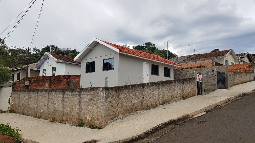 Residência para locacao no Nucleo Habitacional Adriano Correia em Apucarana com 0m² por R$ 850,00