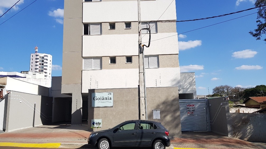 Apartamento para locacao no Centro em Apucarana com 74m² por R$ 2.350,00