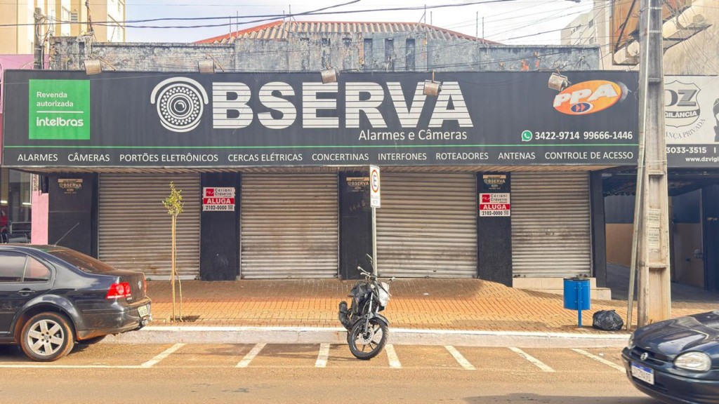 Sala Comercial para locacao no Centro em Apucarana com 0m² por R$ 2.300,00
