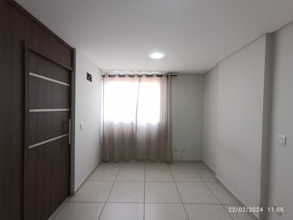 Apartamento para locacao no Centro em Apucarana com 0m² por R$ 1.250,00