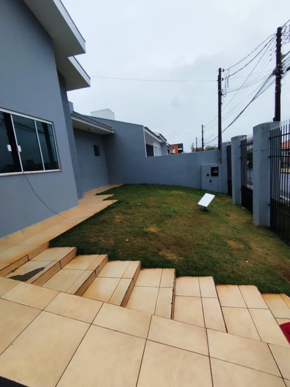 Casa em Condomínio para venda no Jardim Portal do Lago em Apucarana com 360m² por R$ 650.000,00