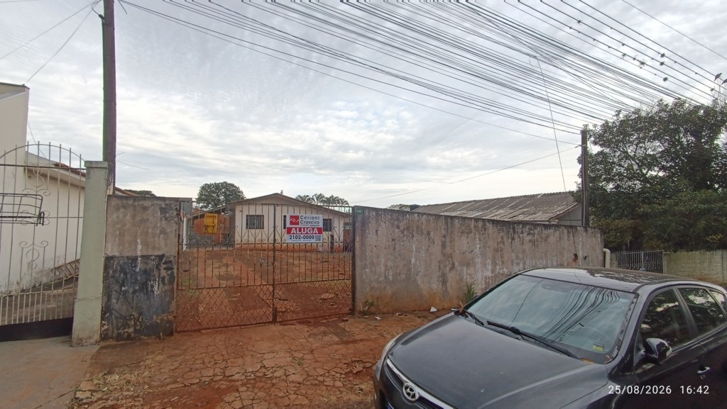 Residência para locacao no Vila Operaria 2 em Apucarana com 0,00m² por R$ 850,00